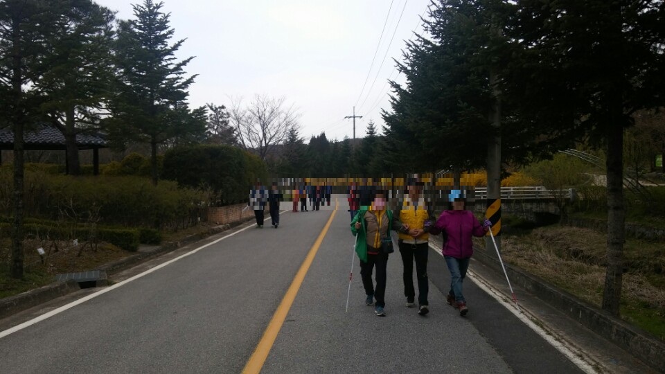 4월 모자이크3.jpg
