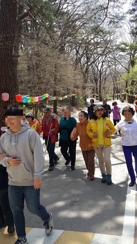 20160415_모자이크.jpg