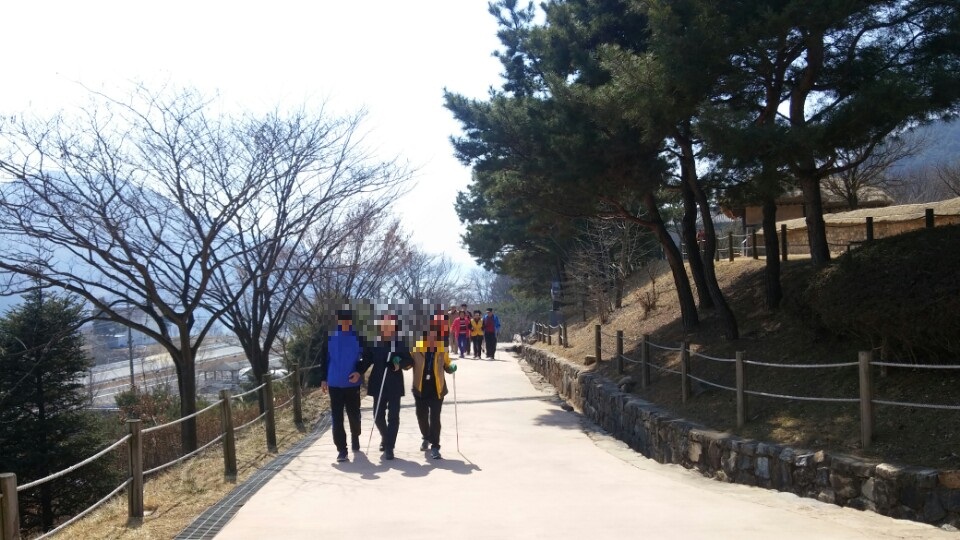3월 모자이크 (2).jpg