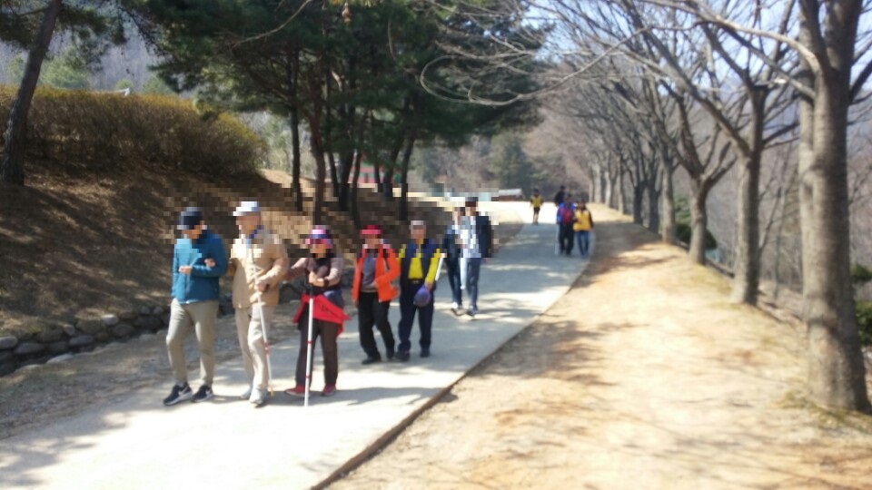 3월 모자이크 (1).jpg